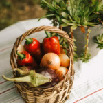 Вкус прохлады: домашние лимонады и холодные супы, которые спасут от жары